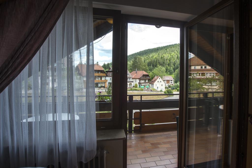 Enz Residenz Hotel Enzklosterle Exterior photo